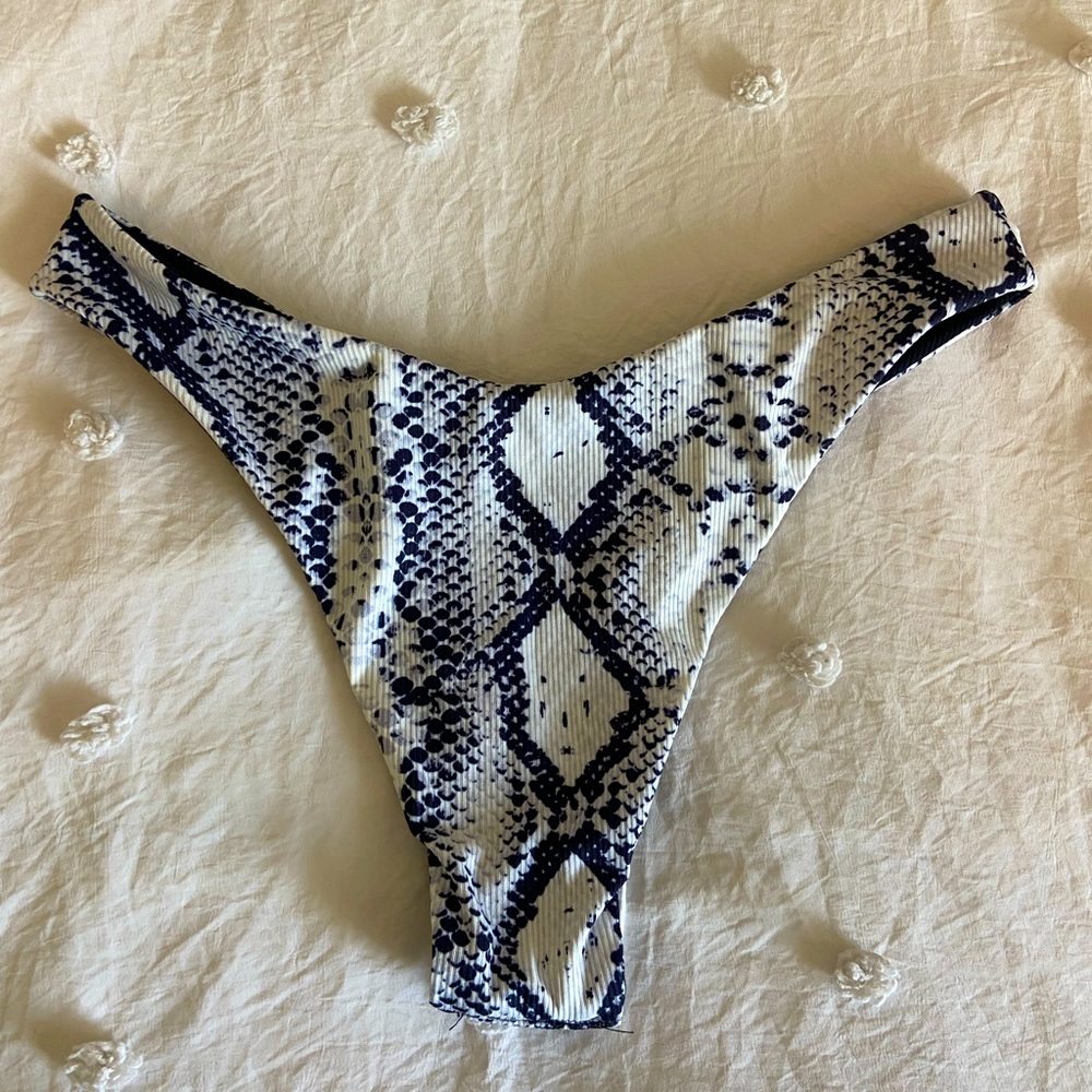 Zaful bikini bottoms - Picture 2 of 4